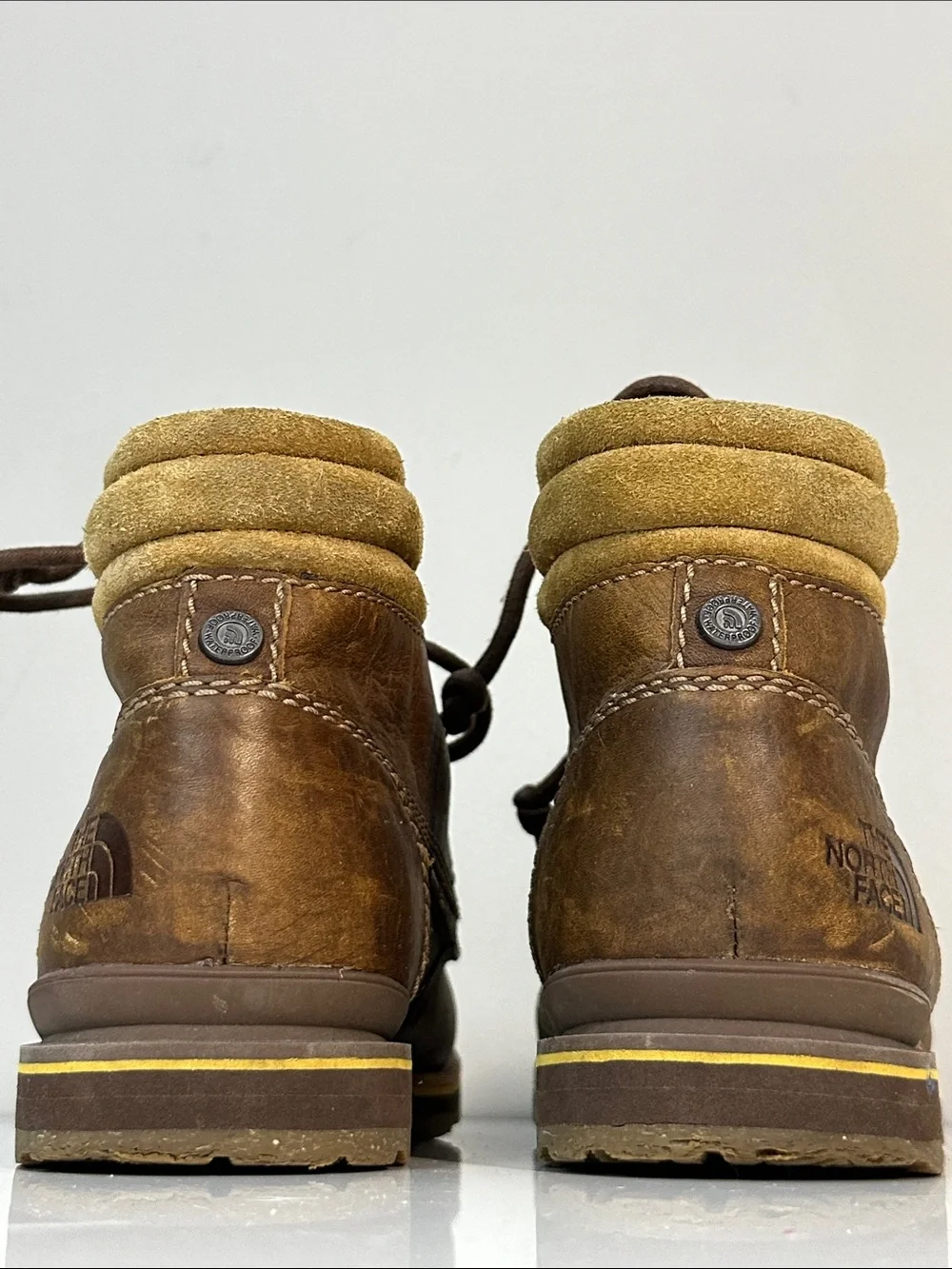 North Face Mens Brown Bridgetown Chukka Boots Size 8.5 Gorpcore Hiking Outdoor